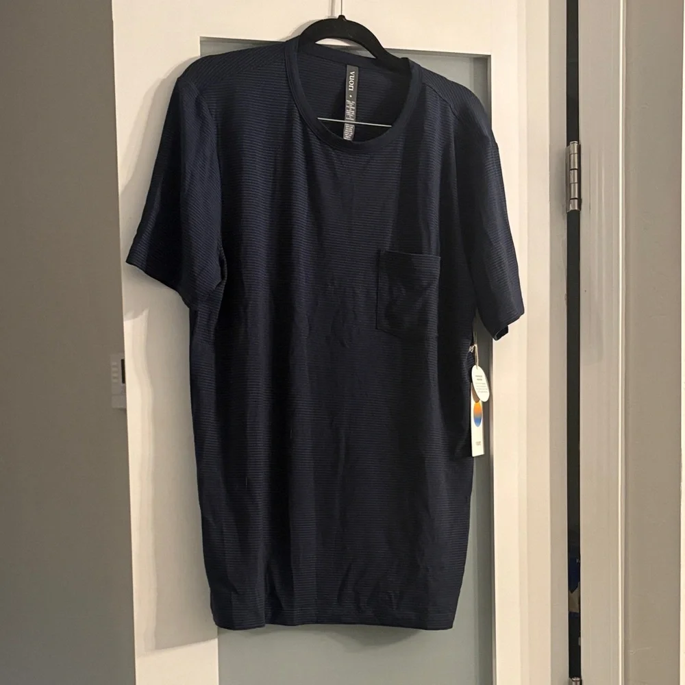 VUORI Linear Tech Tee MENS SIZE MEDIUM BLUE - Picture 4 of 10